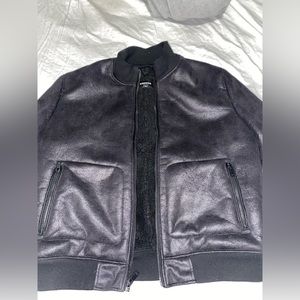 Great jacket worn once but it’s just to big for me now, it is in great condition